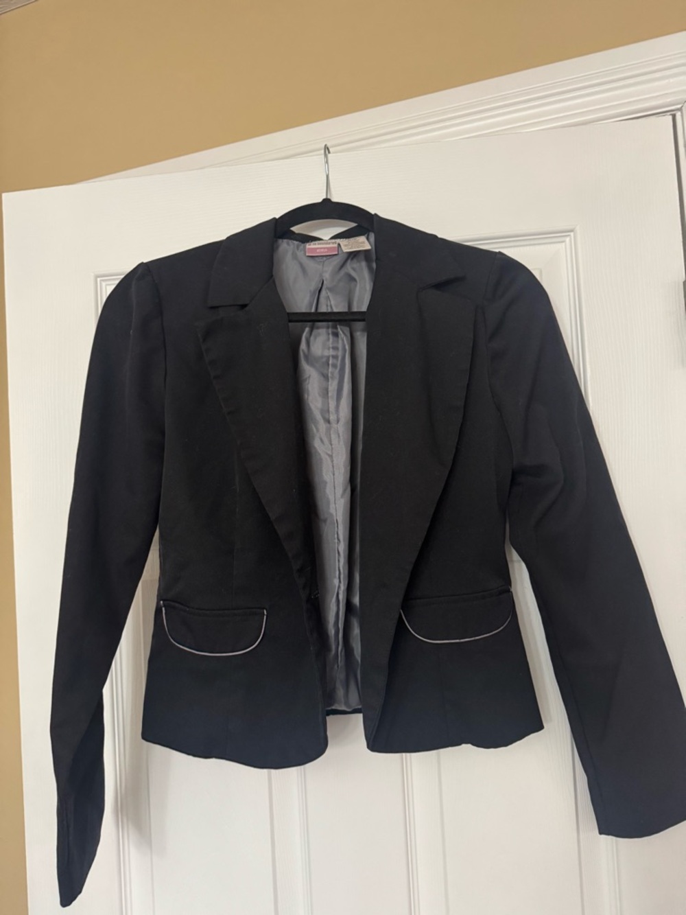 Black Junior’s Blazer Jacket - Classic Tailored Style